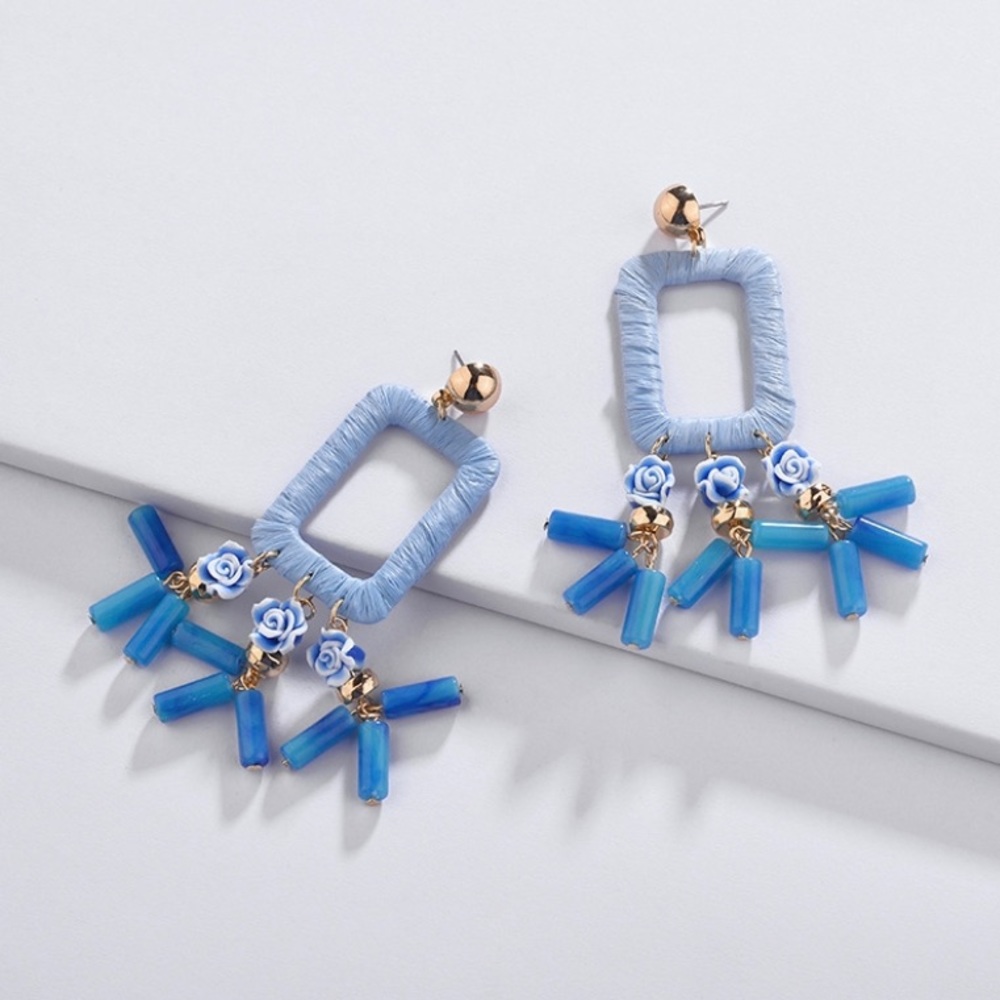 Blue rectangle flower earrings